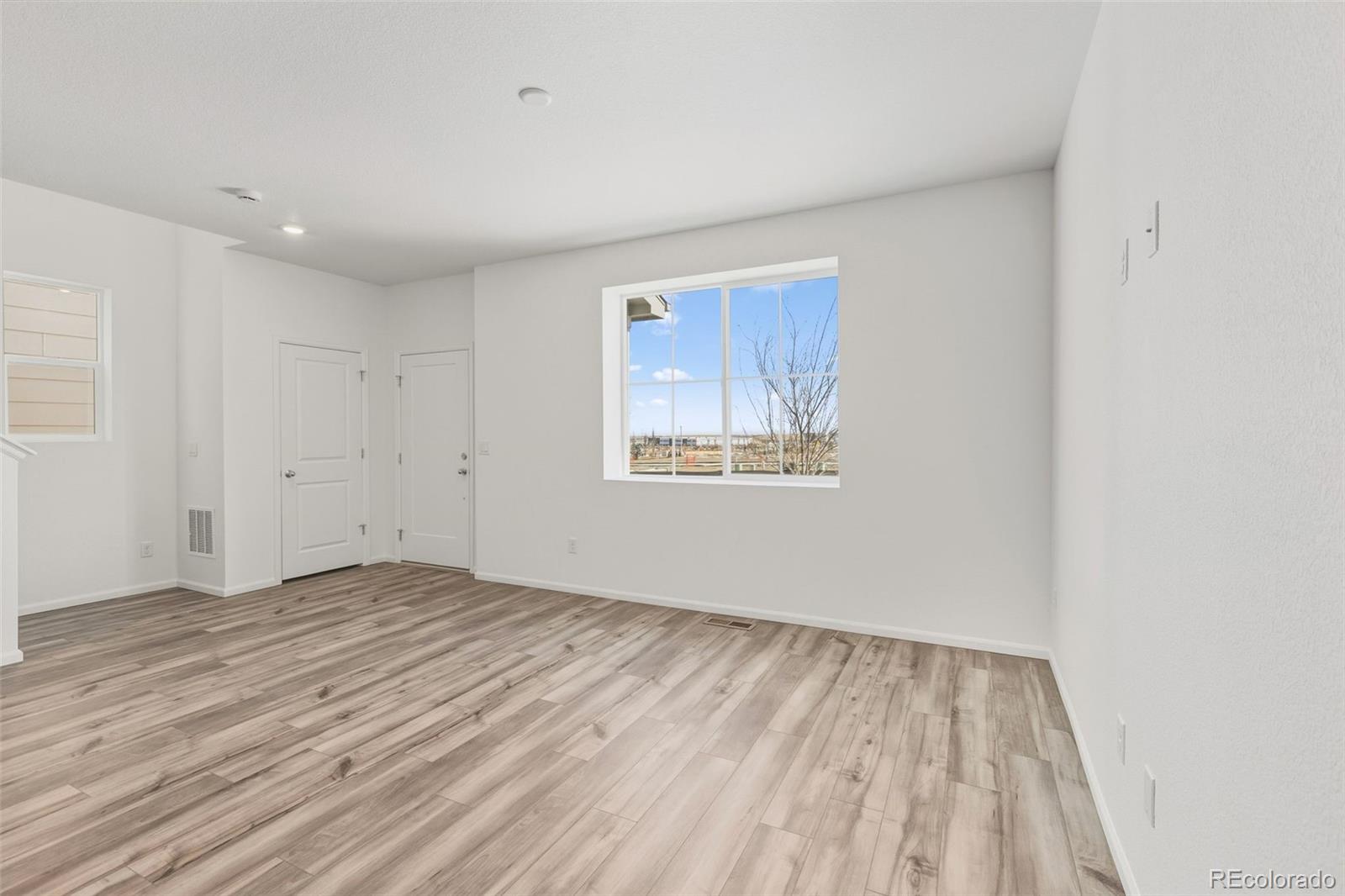 MLS Image #8 for 5313 n elk street,aurora, Colorado