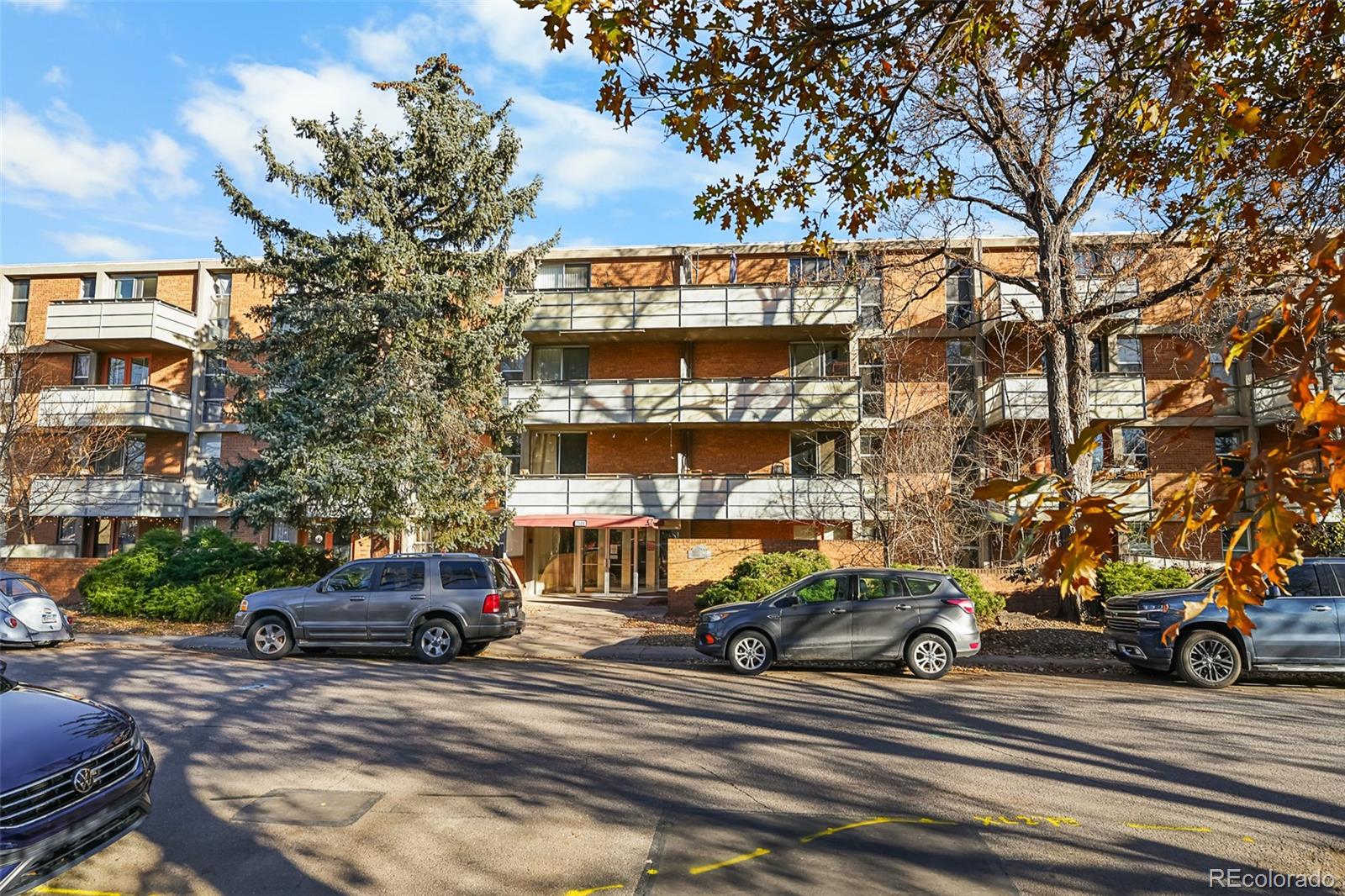 MLS Image #2 for 2500 s york street,denver, Colorado