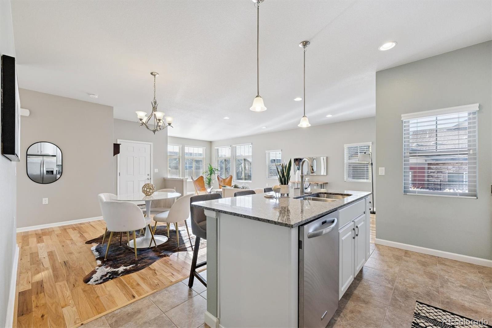 MLS Image #12 for 2028 s flanders way,aurora, Colorado