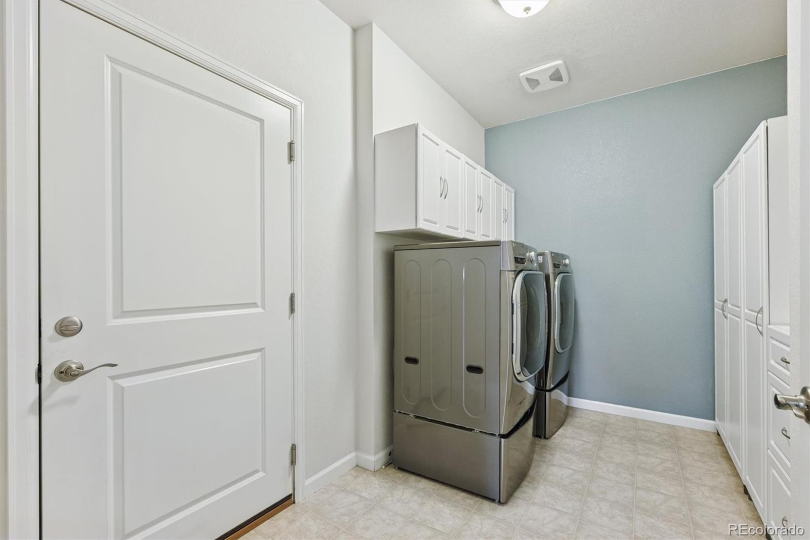 MLS Image #18 for 2028 s flanders way,aurora, Colorado