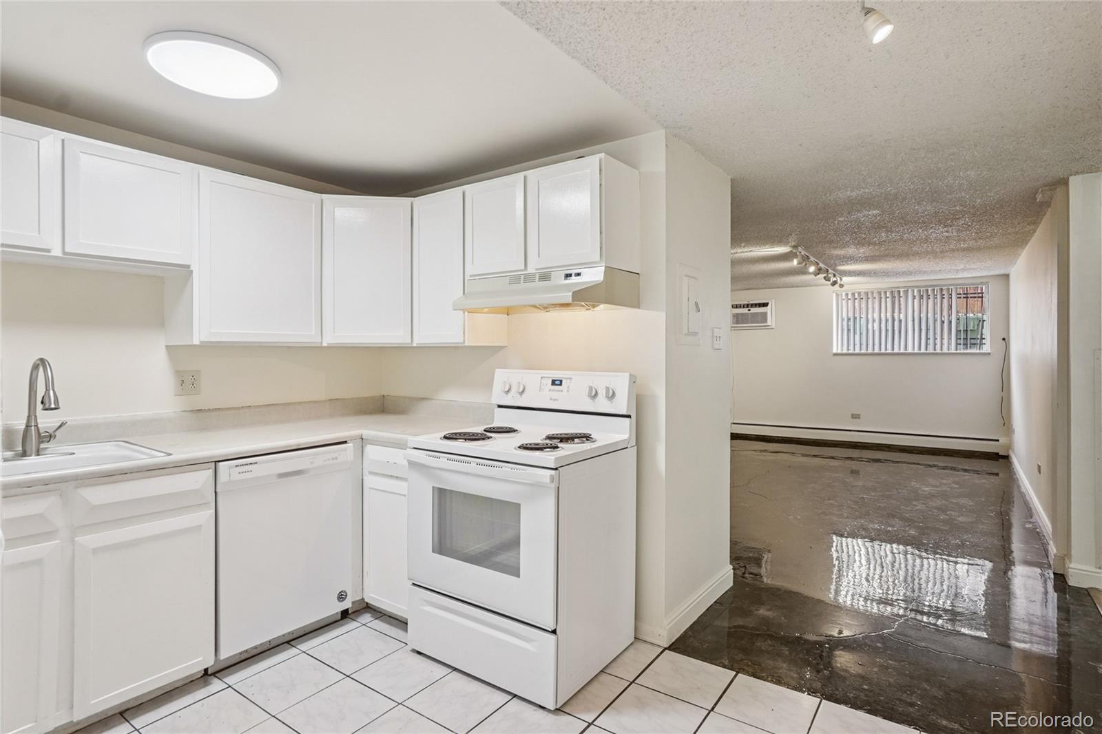MLS Image #11 for 1050 n lafayette street 108,denver, Colorado