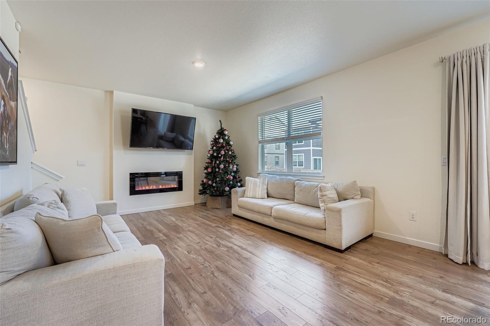 MLS Image #5 for 195  yellowtail street,bennett, Colorado