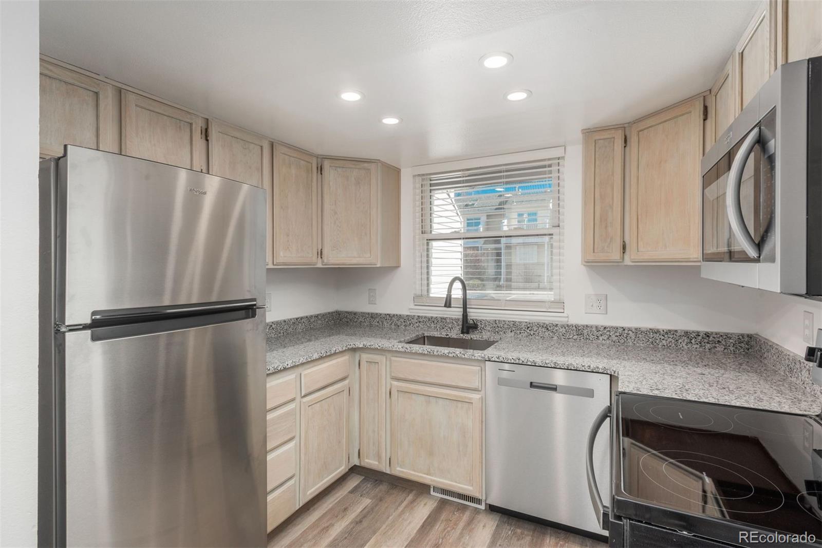 MLS Image #5 for 961 s pitkin court ,aurora, Colorado