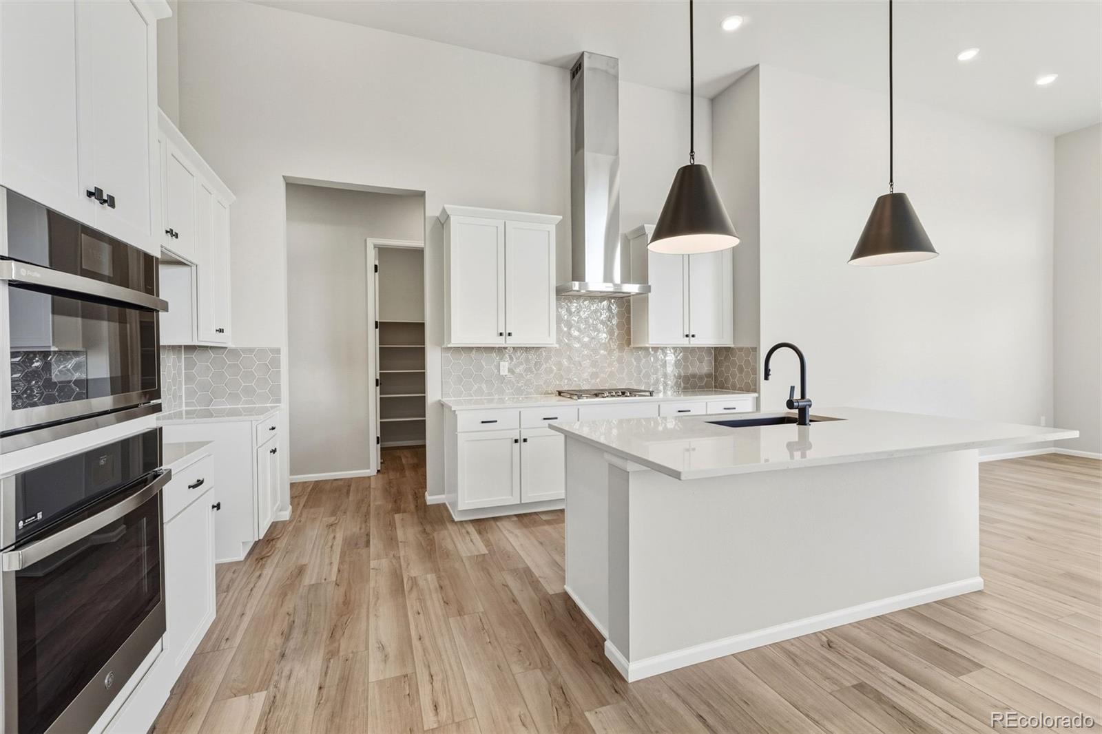 MLS Image #2 for 15276  pontiac street,thornton, Colorado