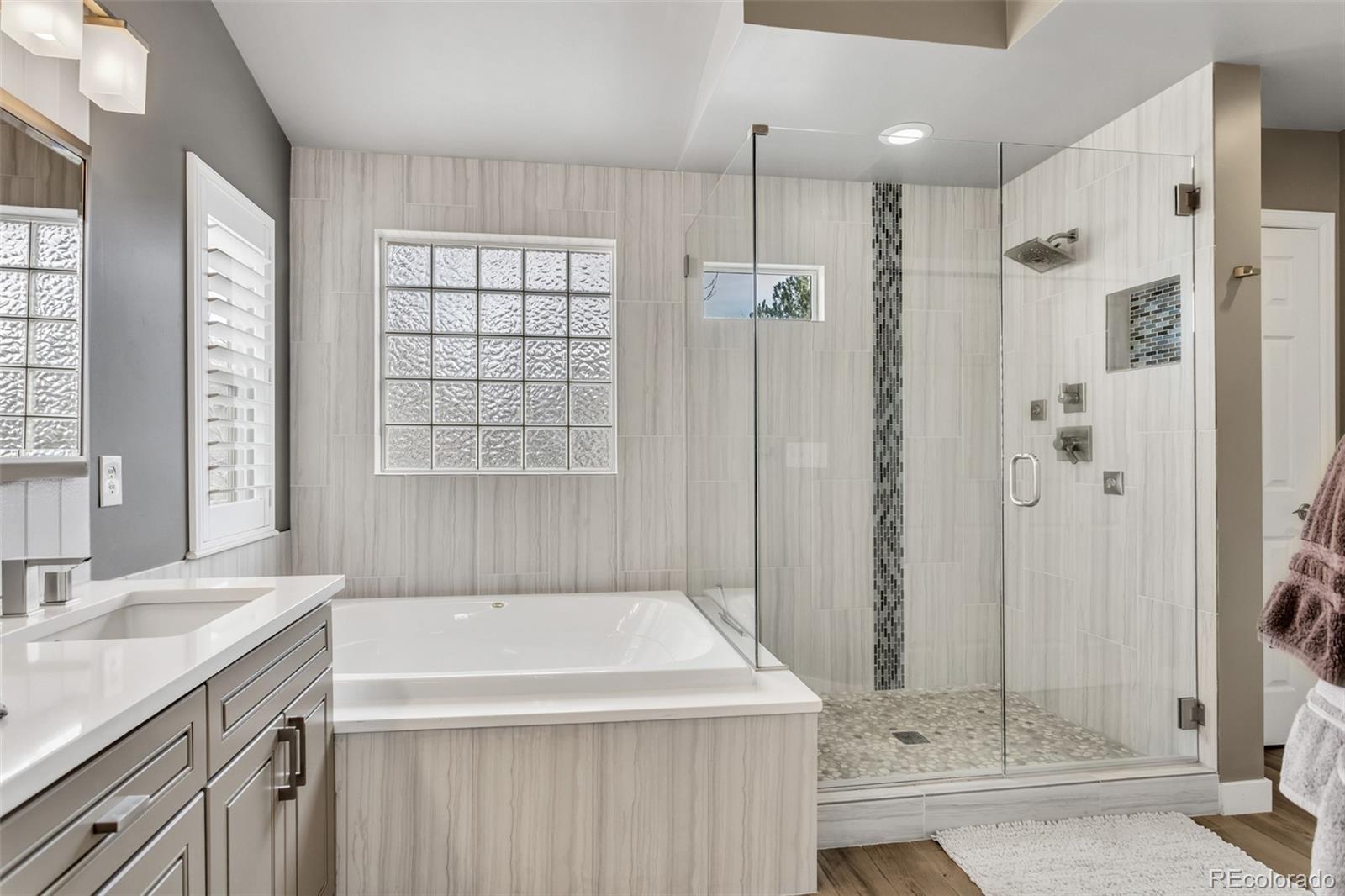 MLS Image #12 for 90 s trenton street,denver, Colorado