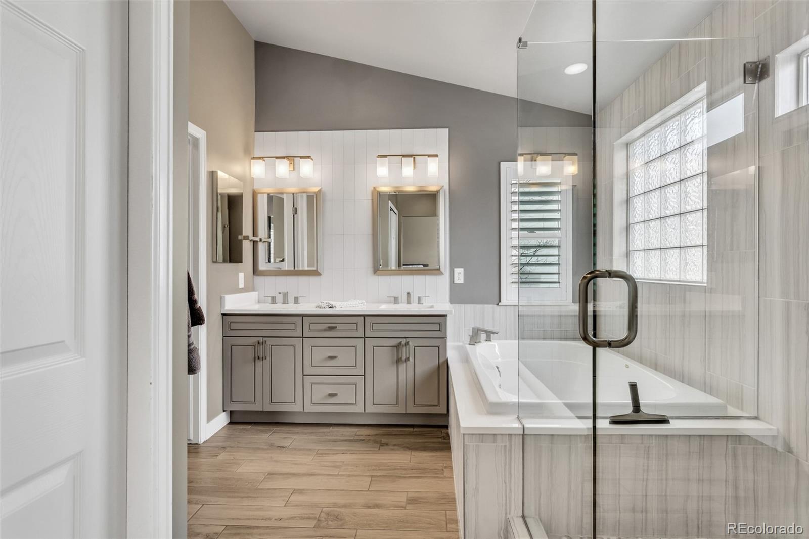 MLS Image #13 for 90 s trenton street,denver, Colorado
