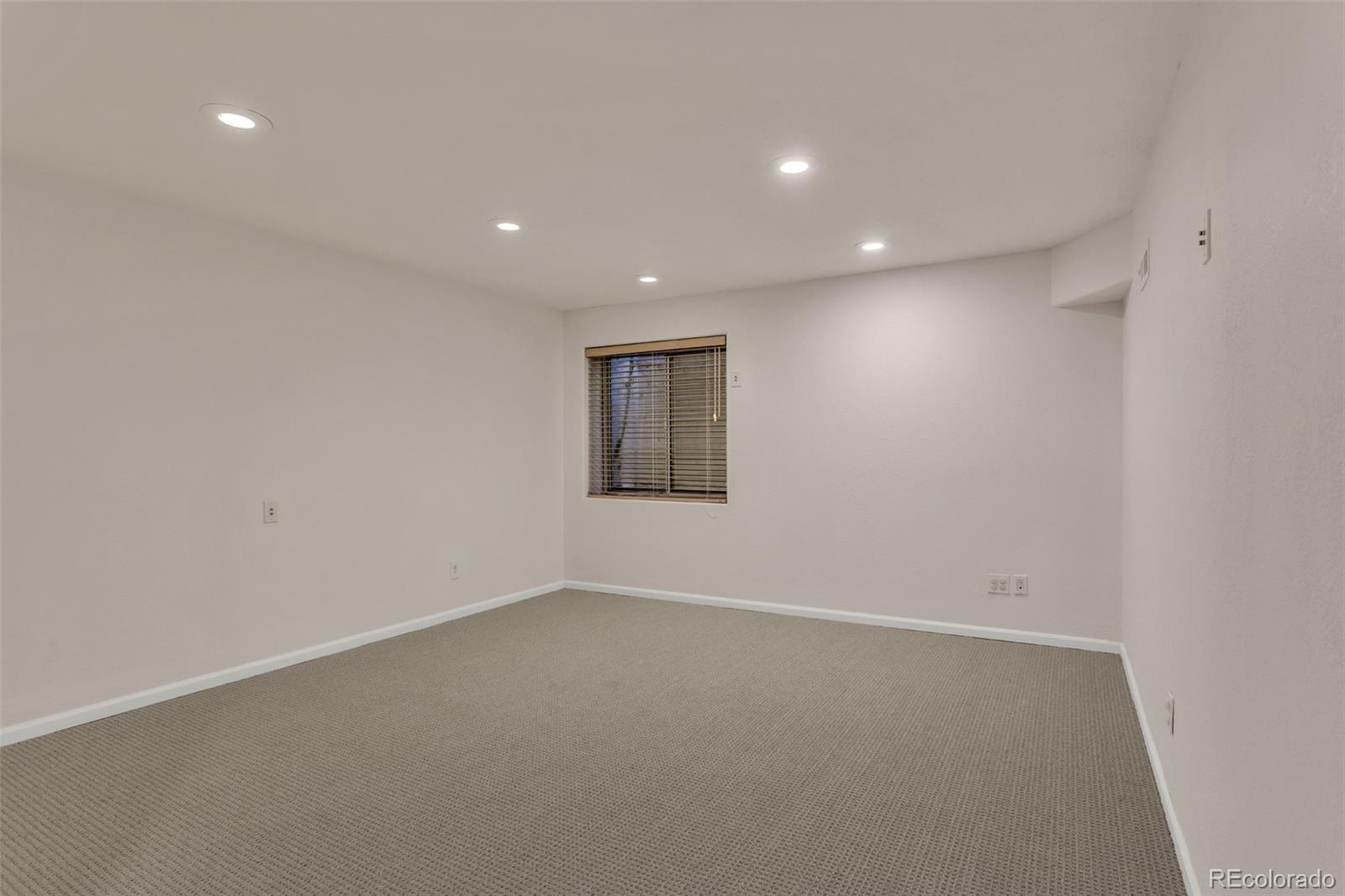 MLS Image #18 for 90 s trenton street,denver, Colorado