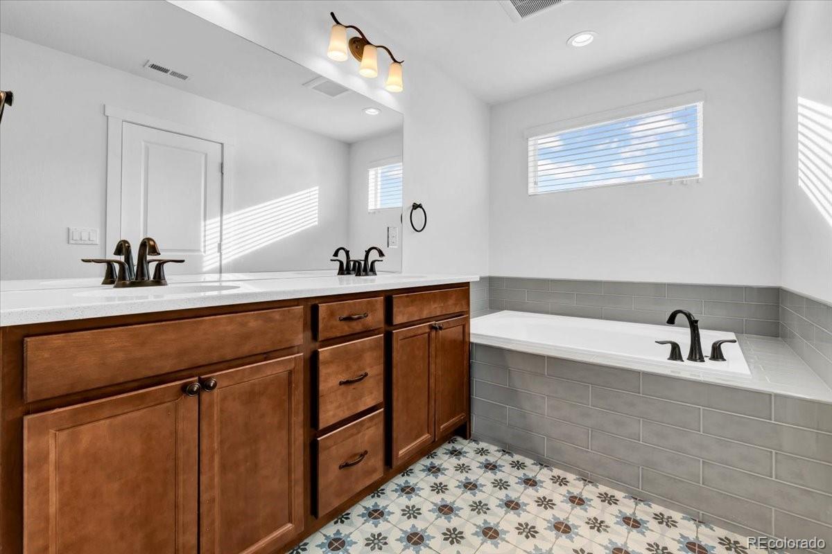 MLS Image #28 for 799  robert street,longmont, Colorado