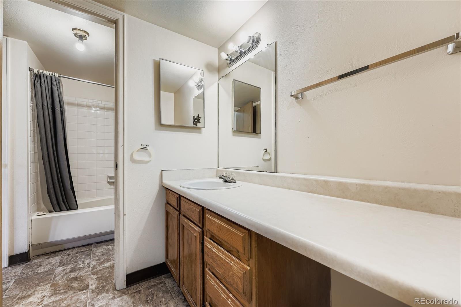MLS Image #5 for 14720 e kentucky drive,aurora, Colorado