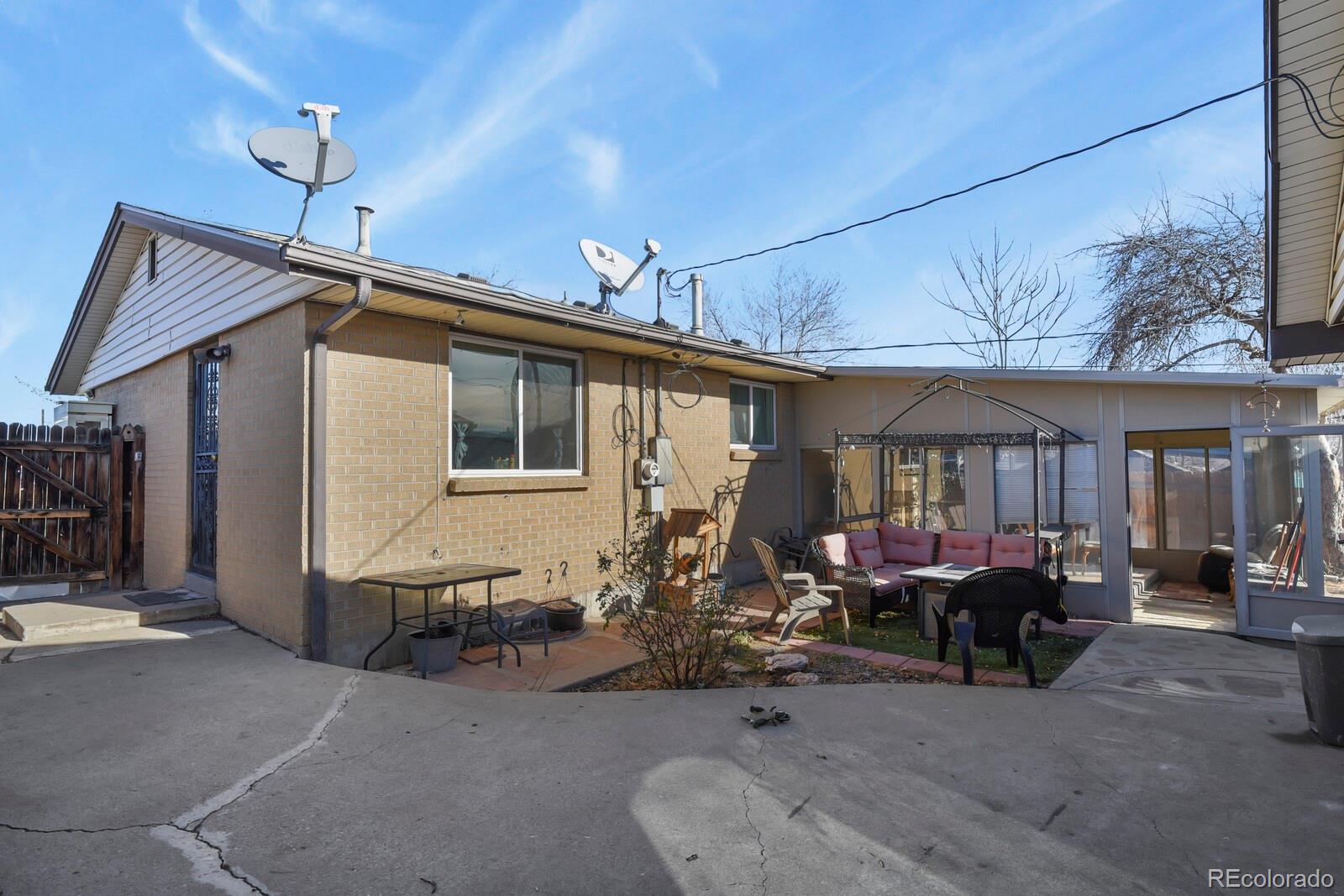 MLS Image #19 for 3400 w mountain road,englewood, Colorado