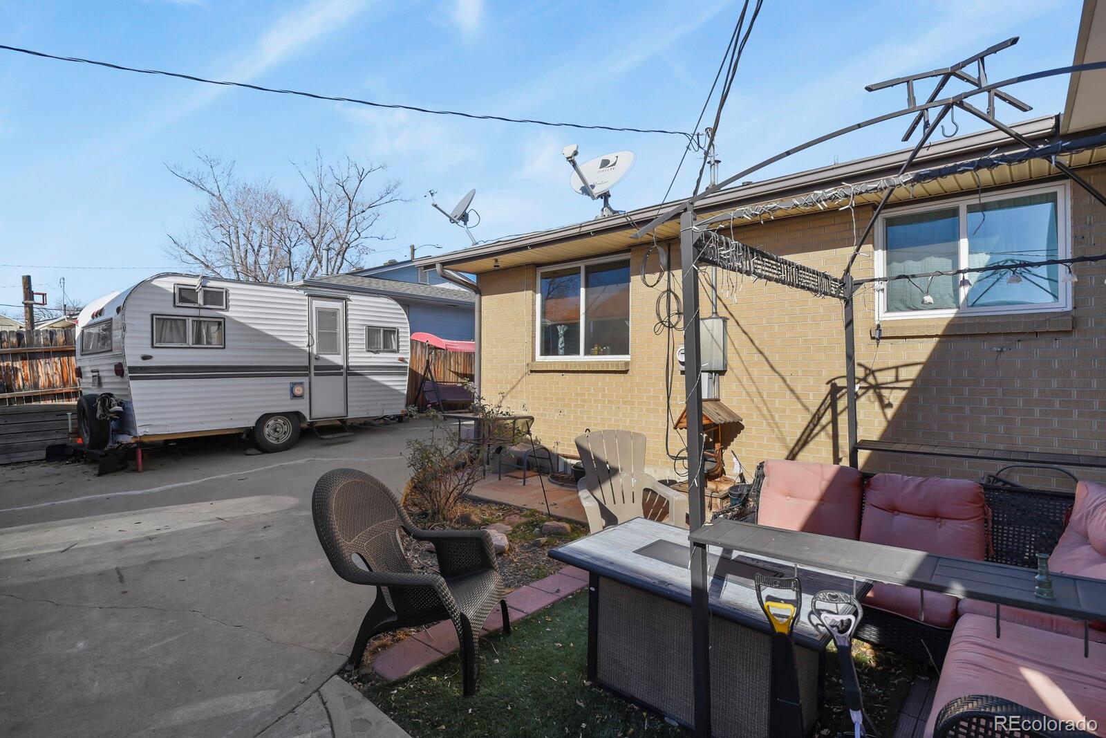 MLS Image #20 for 3400 w mountain road,englewood, Colorado