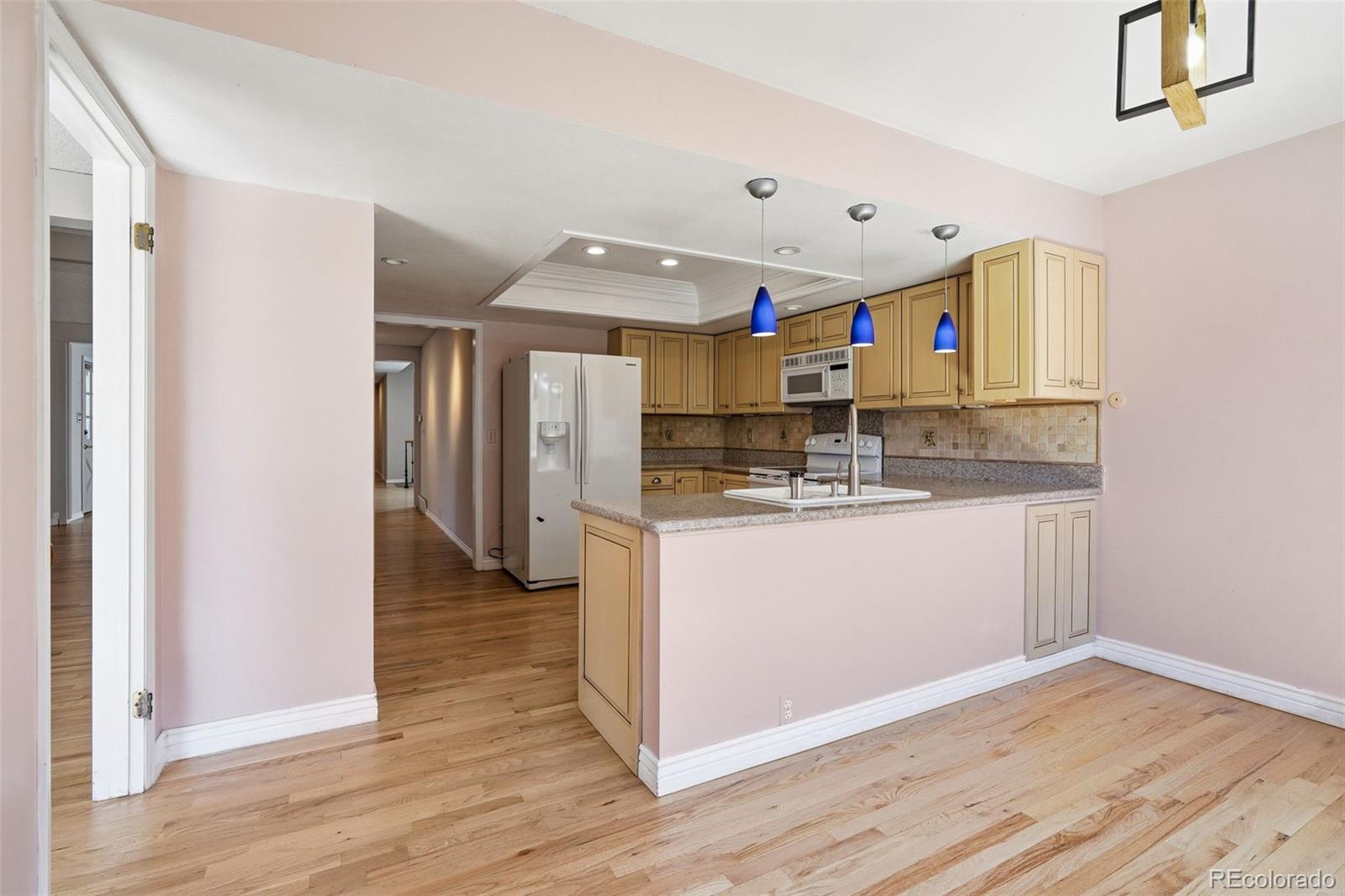 MLS Image #16 for 4675 s yosemite street,denver, Colorado