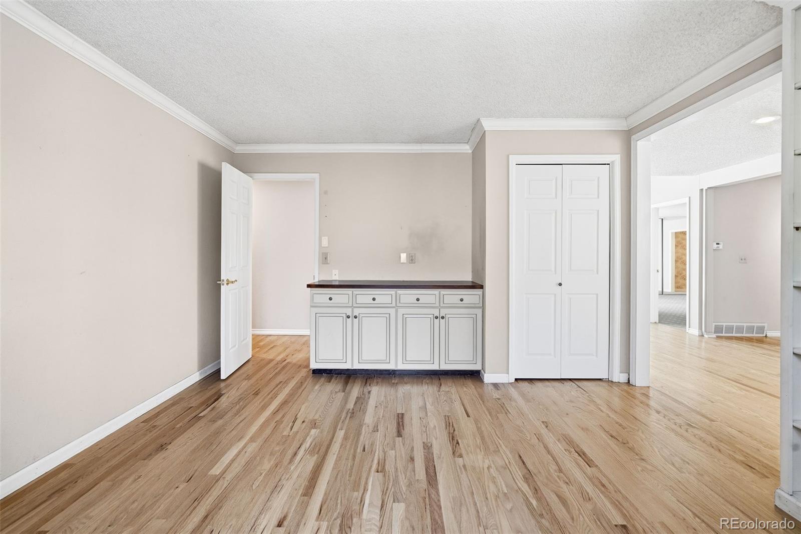 MLS Image #22 for 4675 s yosemite street,denver, Colorado