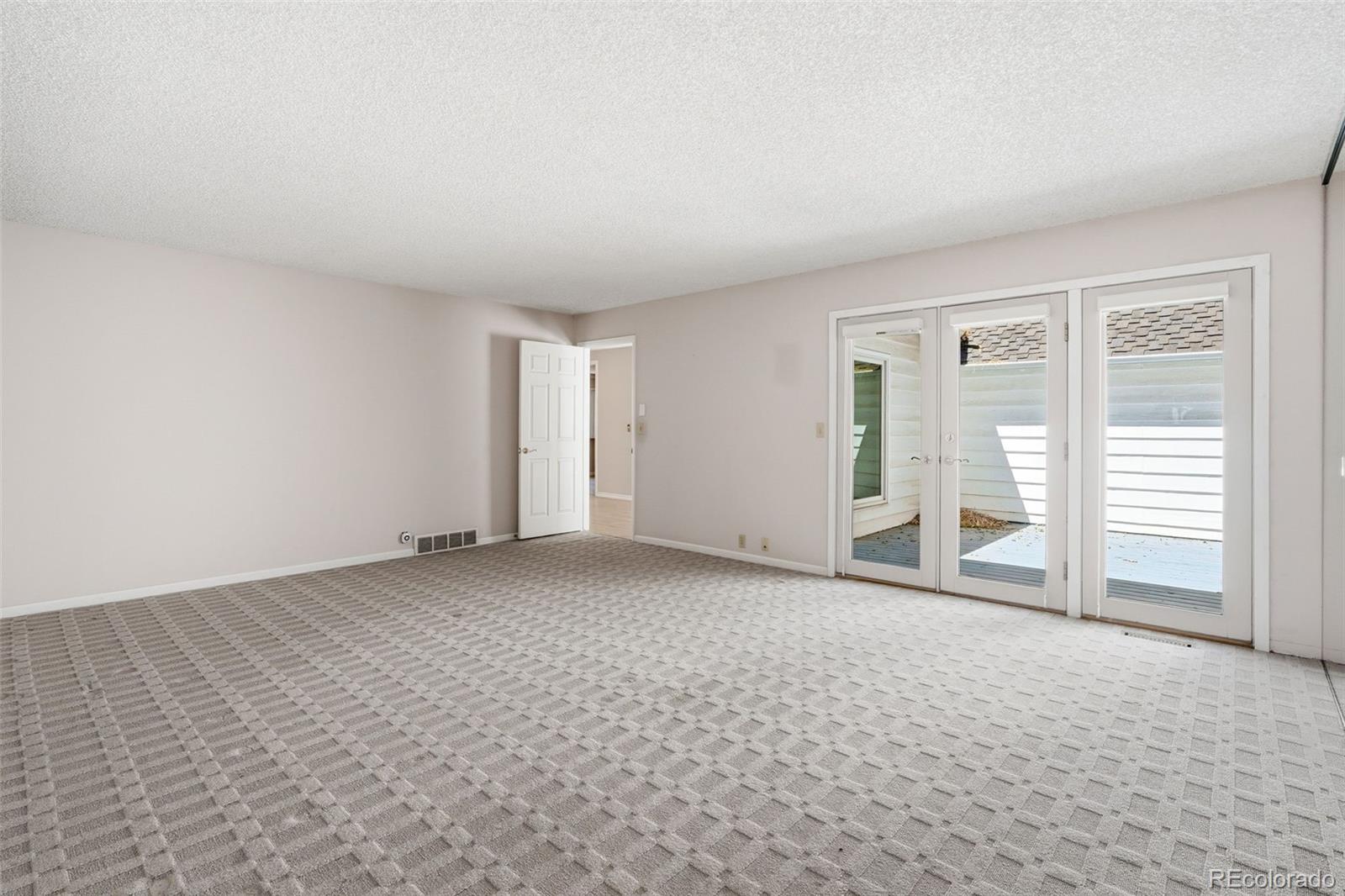 MLS Image #25 for 4675 s yosemite street,denver, Colorado