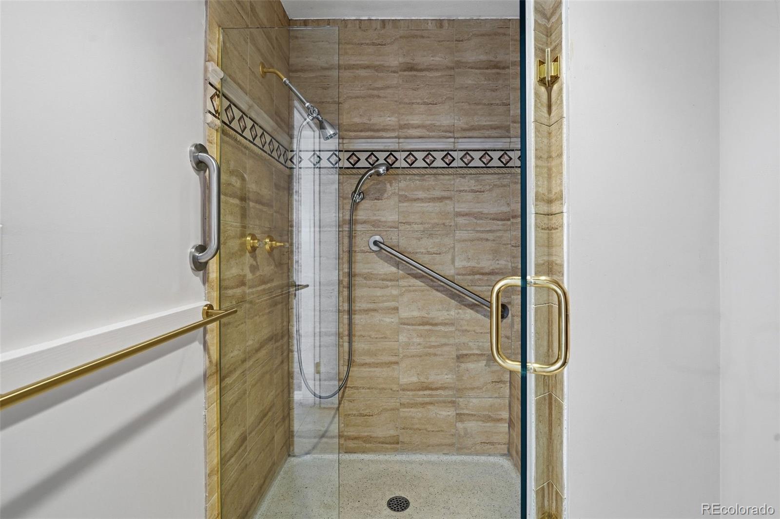 MLS Image #30 for 4675 s yosemite street,denver, Colorado