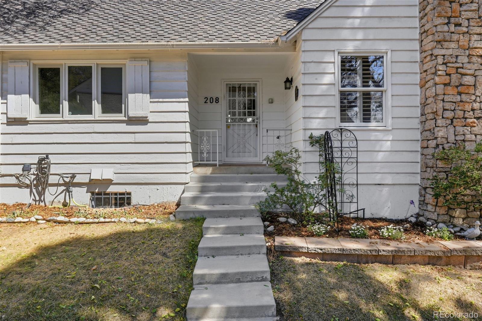 MLS Image #5 for 4675 s yosemite street,denver, Colorado