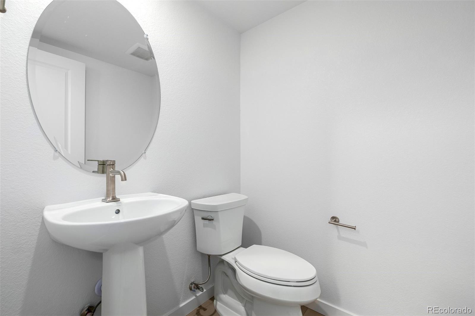 MLS Image #6 for 2076 s holly street 2,denver, Colorado