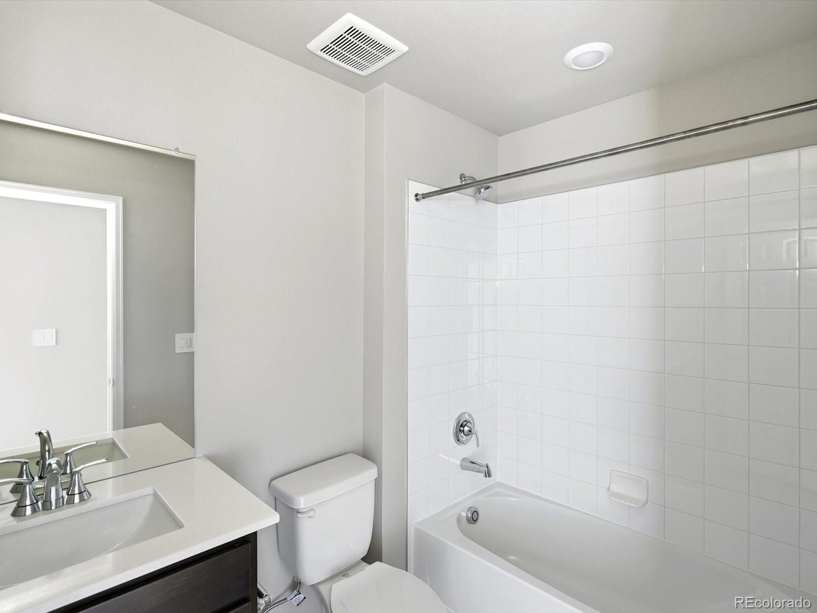 MLS Image #11 for 2222 e 164th avenue,thornton, Colorado