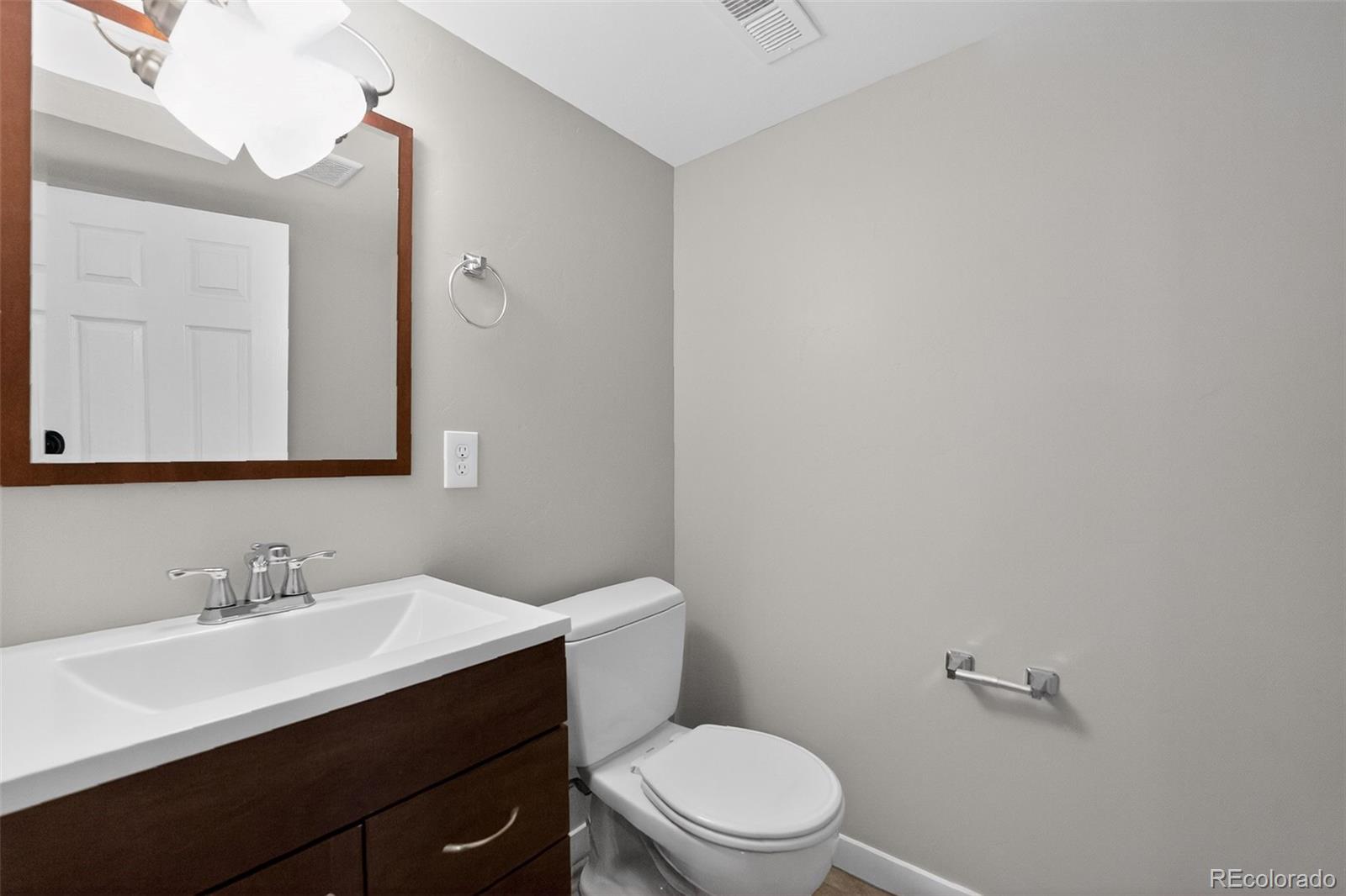 MLS Image #18 for 1650  trenton street,denver, Colorado