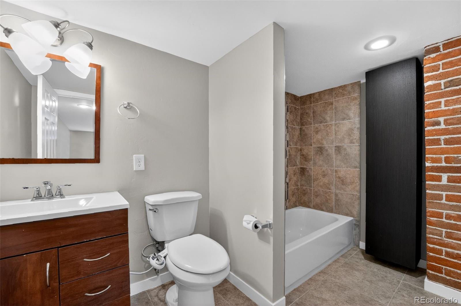 MLS Image #19 for 1650  trenton street,denver, Colorado