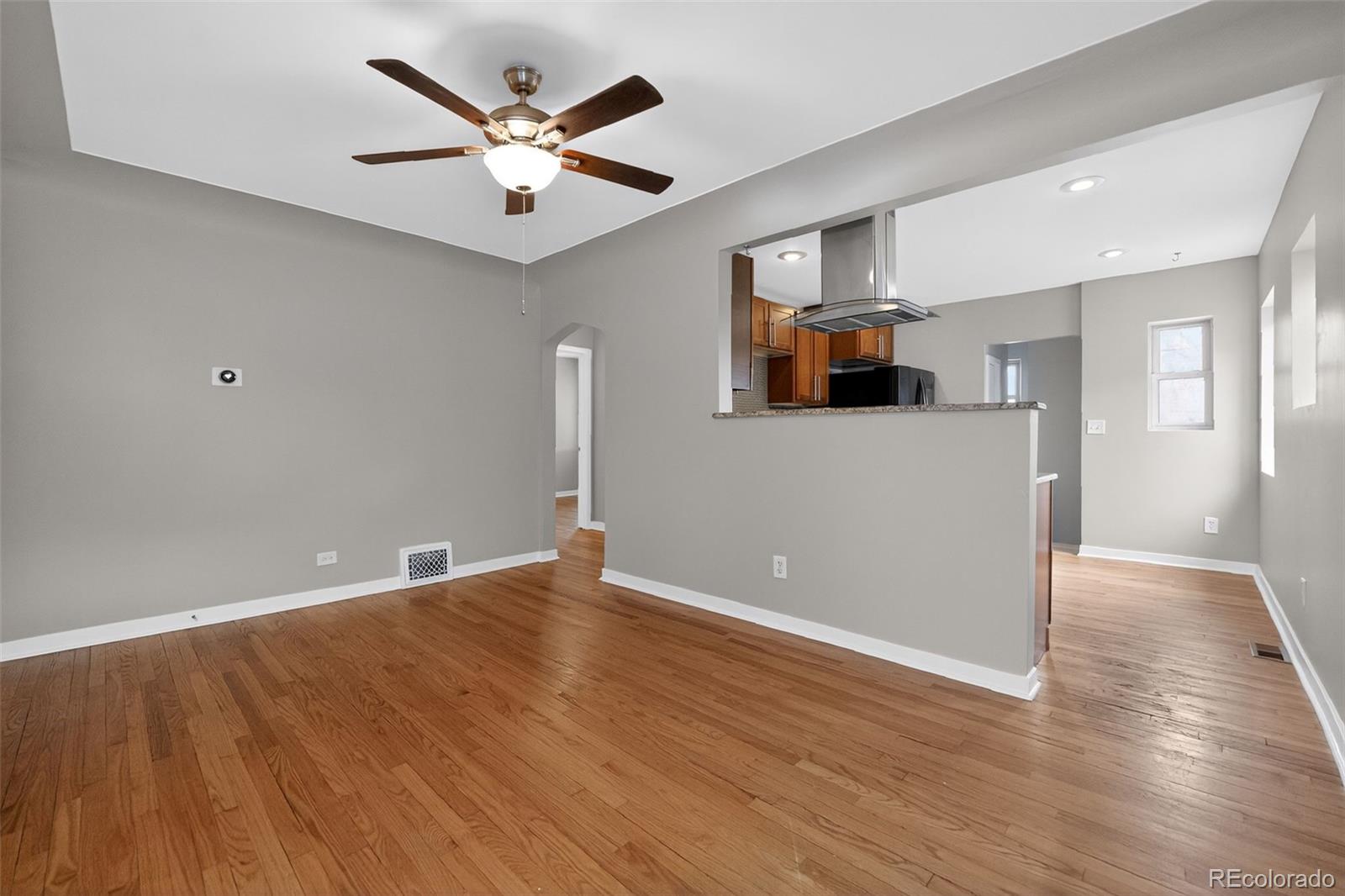 MLS Image #8 for 1650  trenton street,denver, Colorado