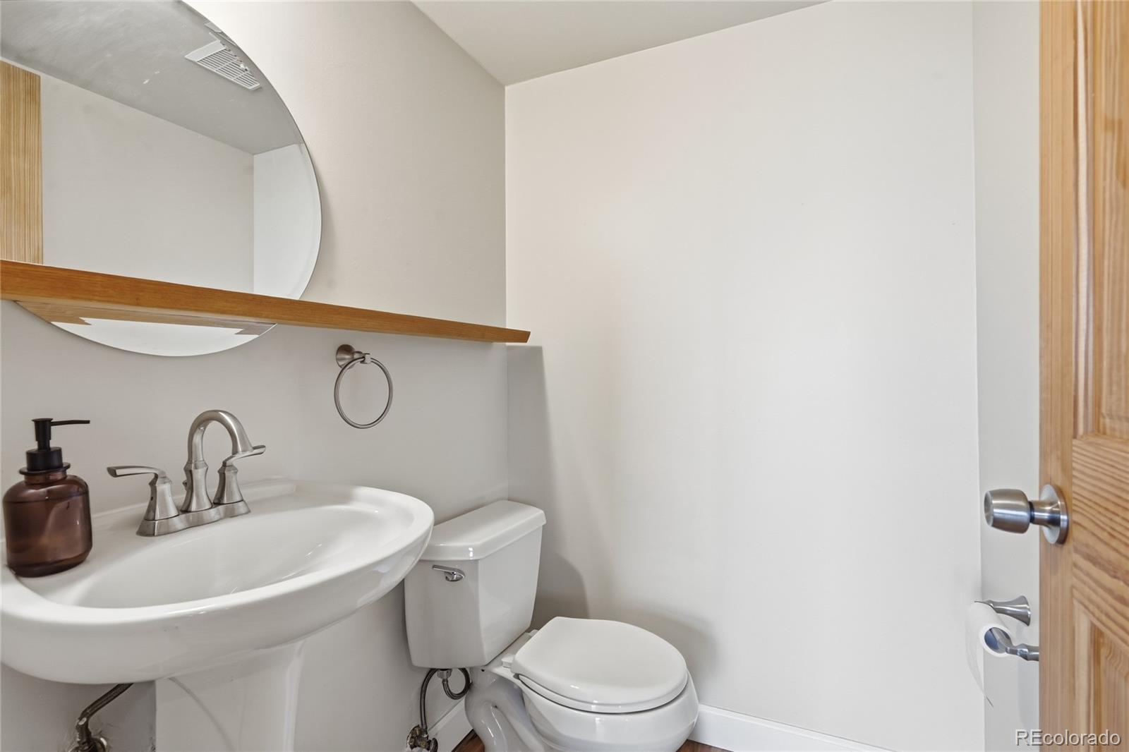 MLS Image #12 for 6846  surrey trail ,littleton, Colorado