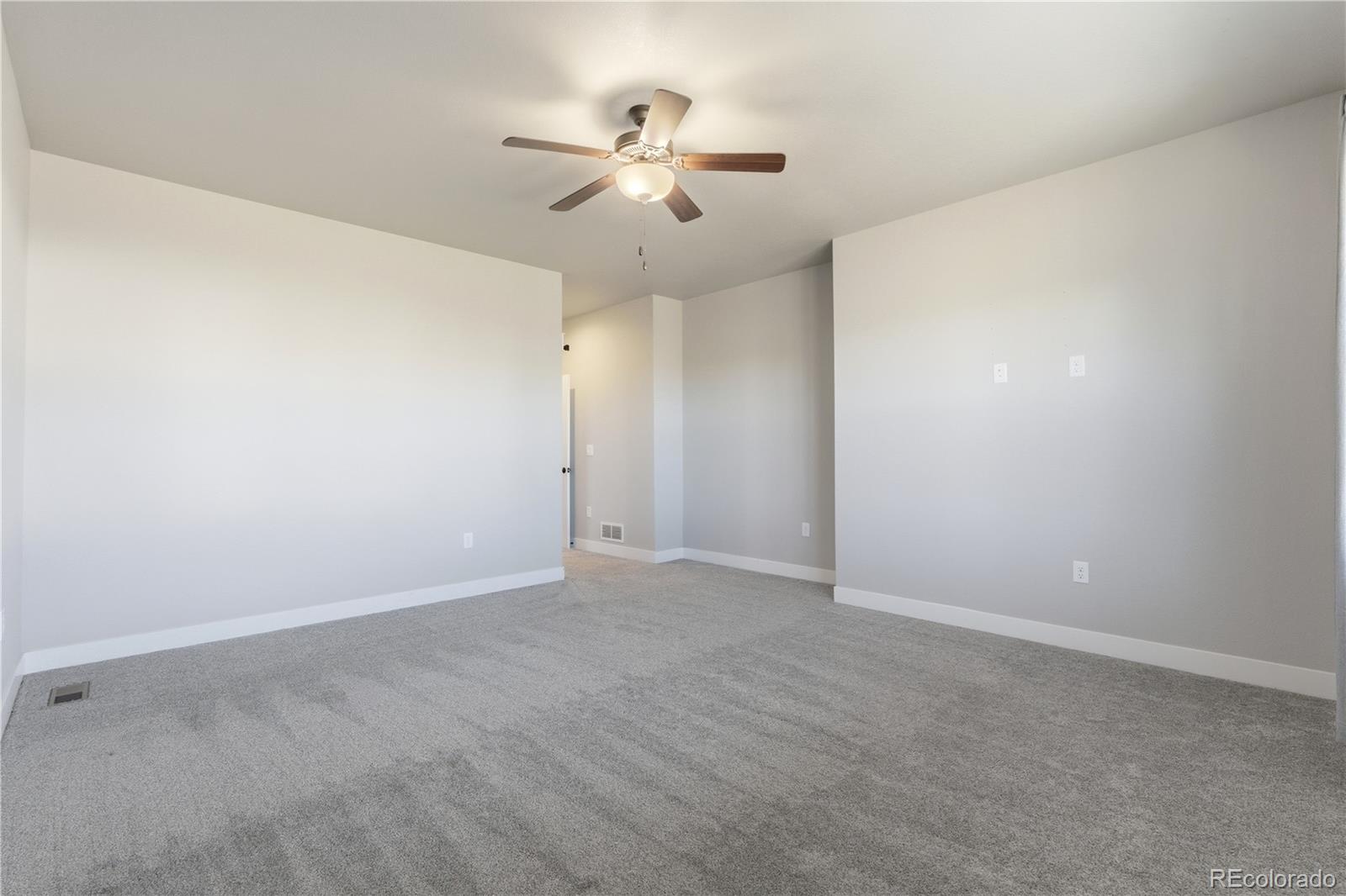 MLS Image #11 for 1908  tidewater lane,windsor, Colorado