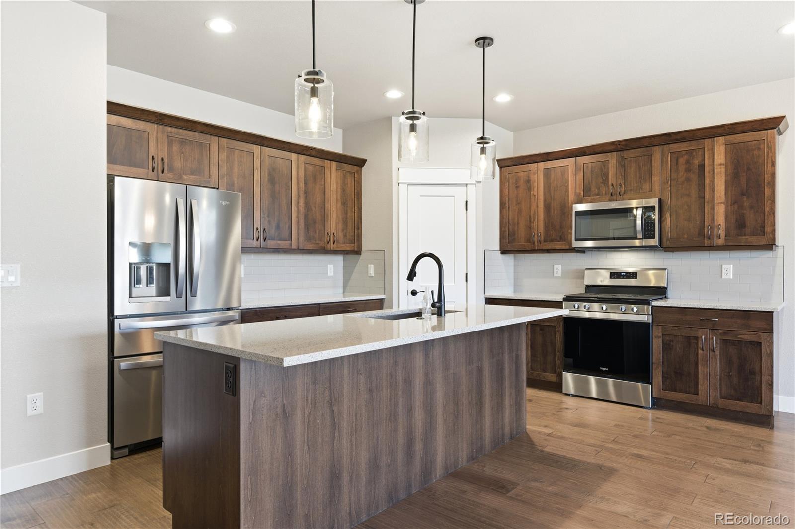 MLS Image #4 for 1908  tidewater lane,windsor, Colorado