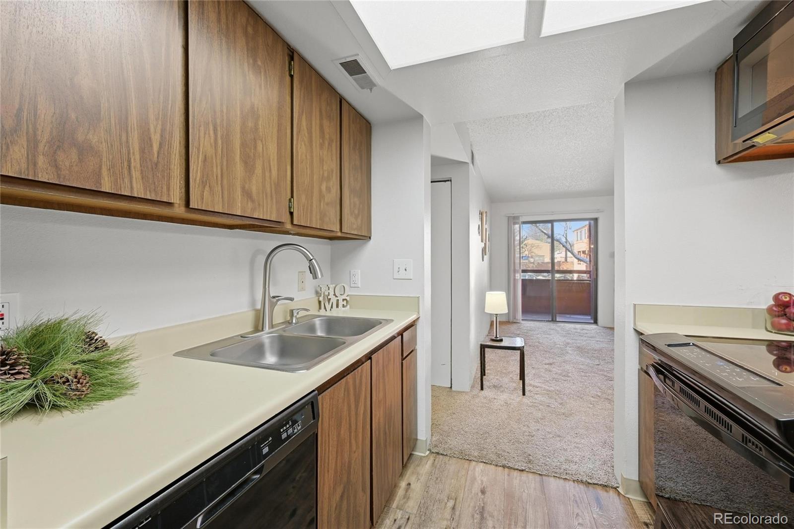 MLS Image #11 for 4681 s decatur street,englewood, Colorado