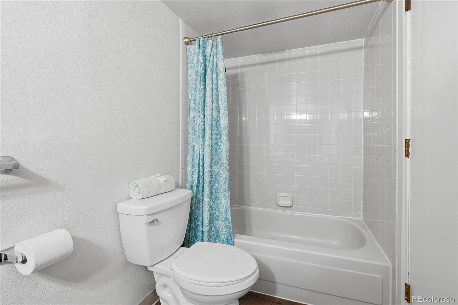 MLS Image #17 for 4681 s decatur street,englewood, Colorado