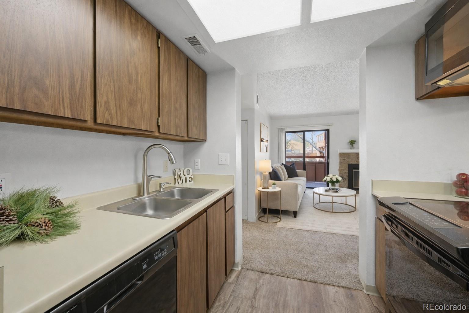 MLS Image #4 for 4681 s decatur street,englewood, Colorado