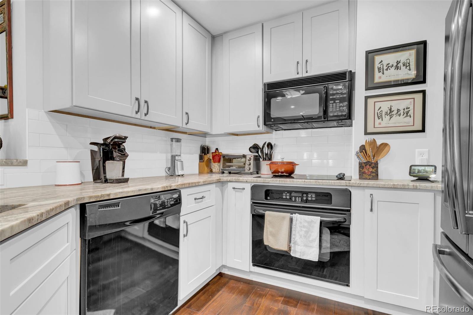 MLS Image #12 for 925 n lincoln street 4g,denver, Colorado
