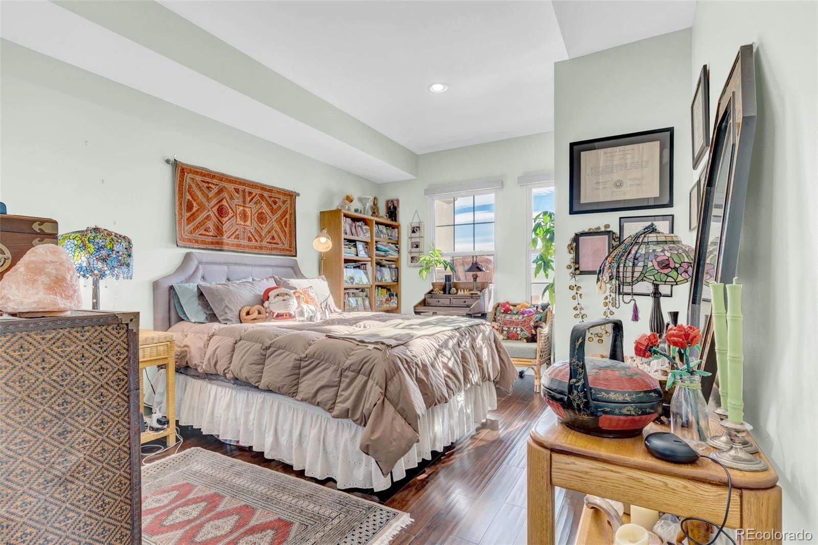 MLS Image #22 for 925 n lincoln street 4g,denver, Colorado