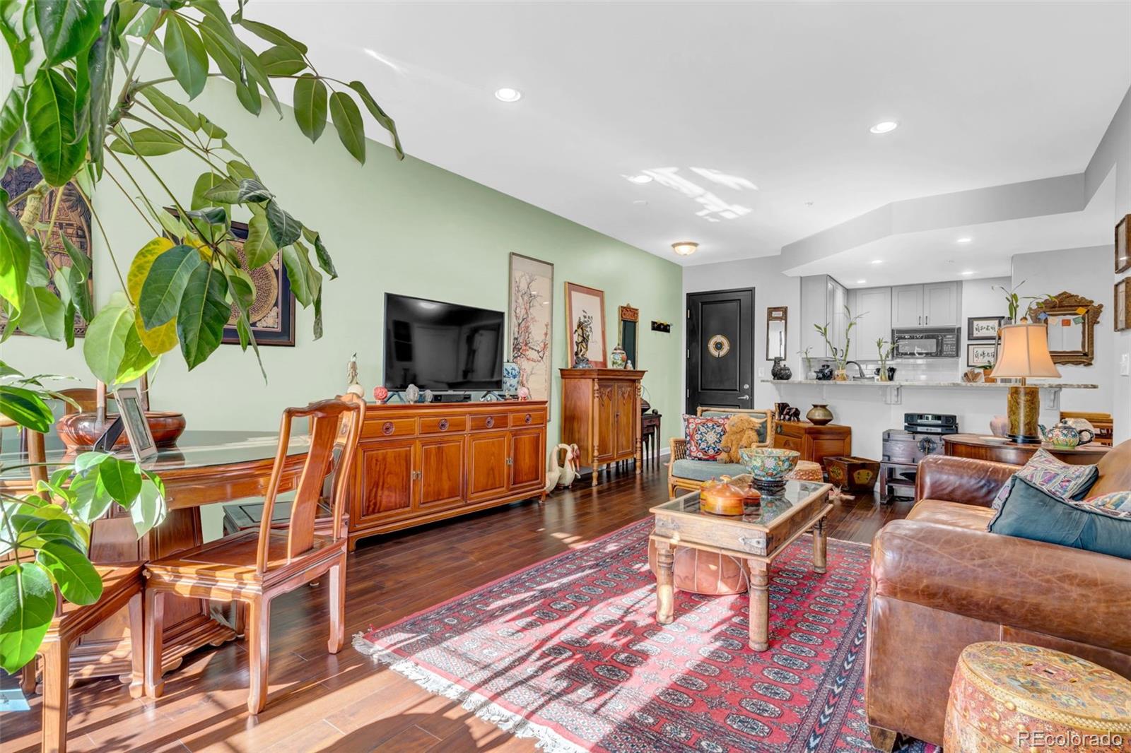 MLS Image #29 for 925 n lincoln street 4g,denver, Colorado
