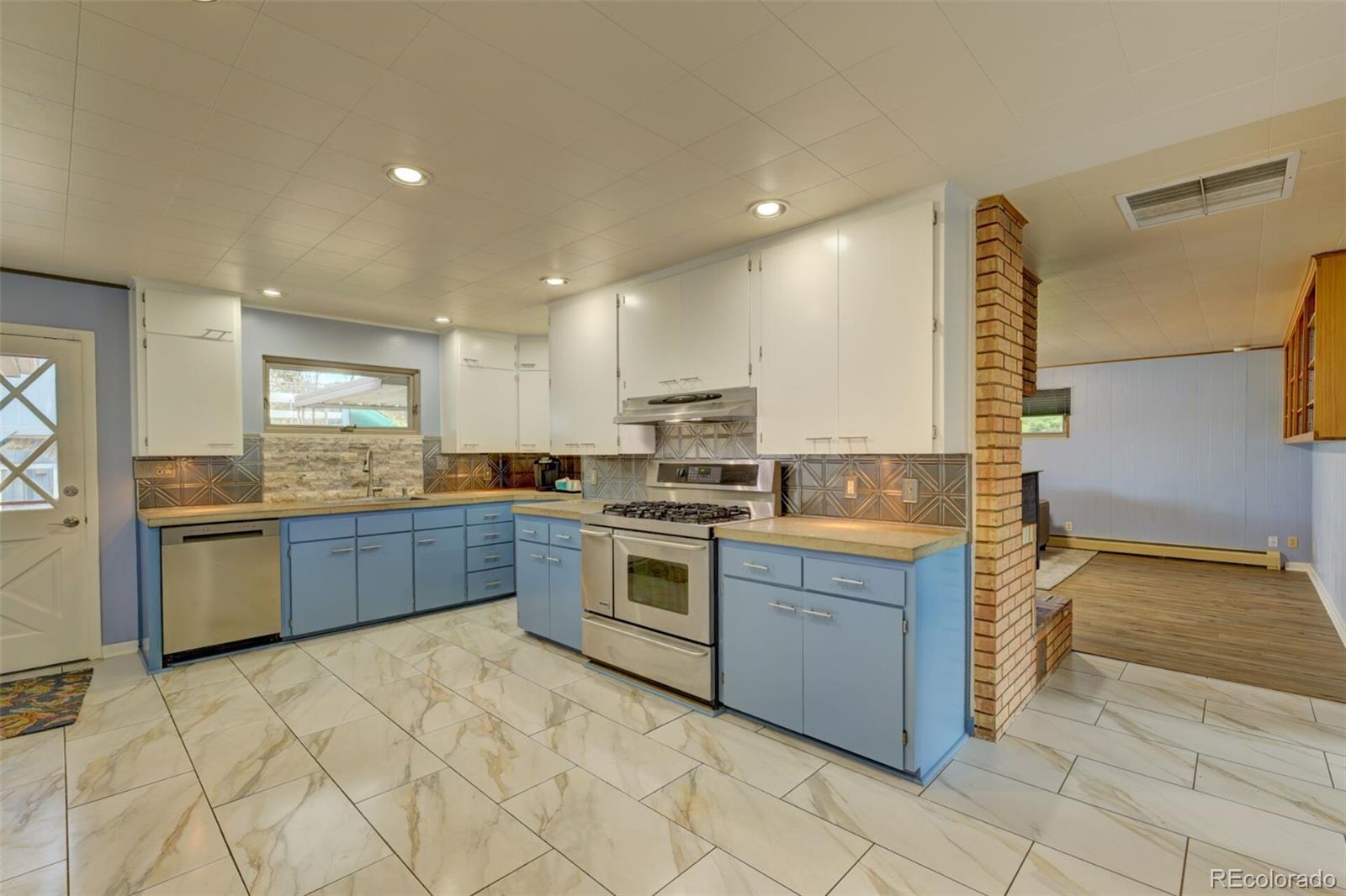MLS Image #16 for 107  radio dr ,trinidad, Colorado
