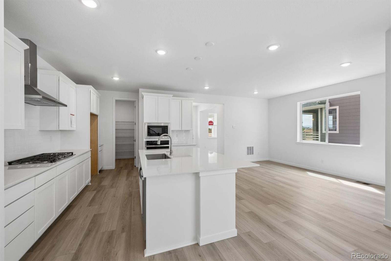 MLS Image #4 for 5313  front porch lane,firestone, Colorado