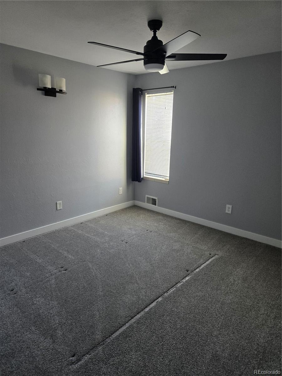 MLS Image #17 for 1050 s monaco parkway,denver, Colorado