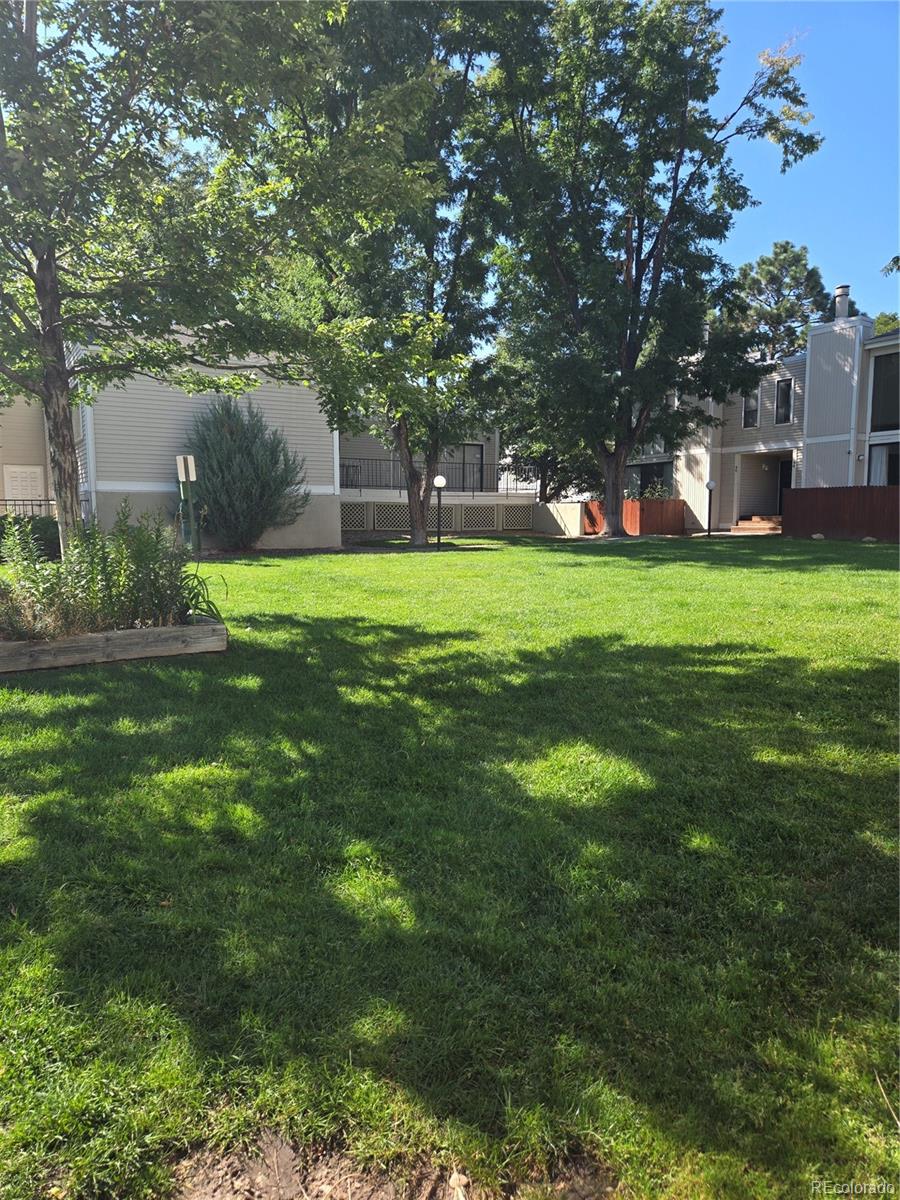 MLS Image #24 for 1050 s monaco parkway,denver, Colorado