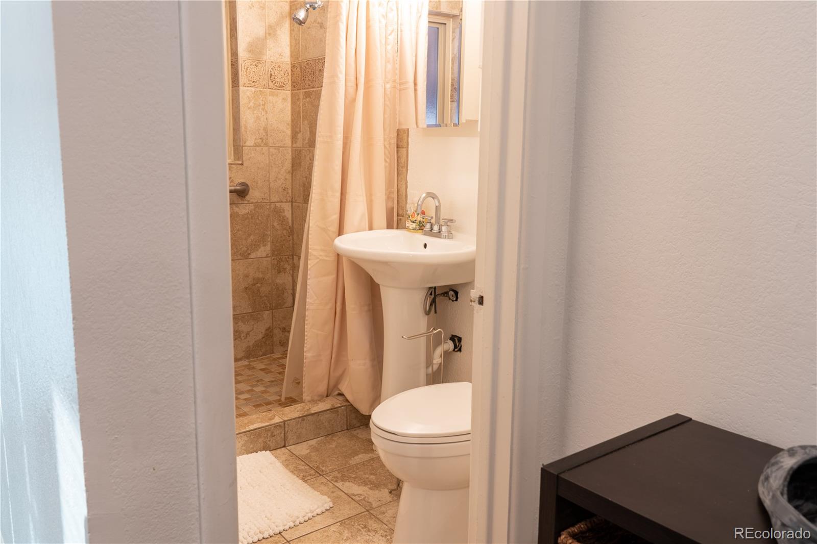 MLS Image #13 for 695 s bryant street,denver, Colorado