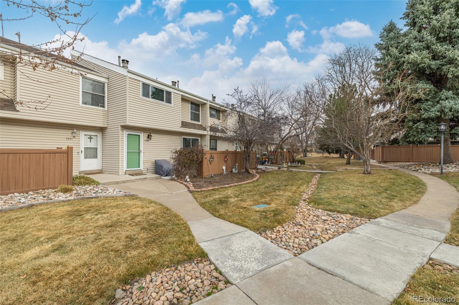 MLS Image #2 for 4233 e maplewood way,centennial, Colorado