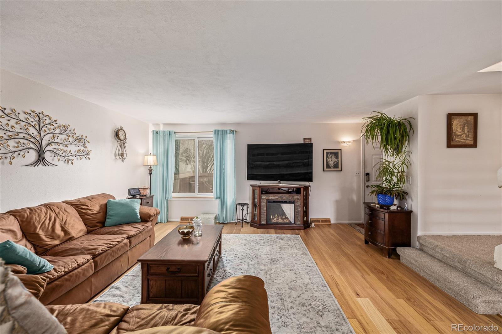 MLS Image #6 for 4233 e maplewood way,centennial, Colorado