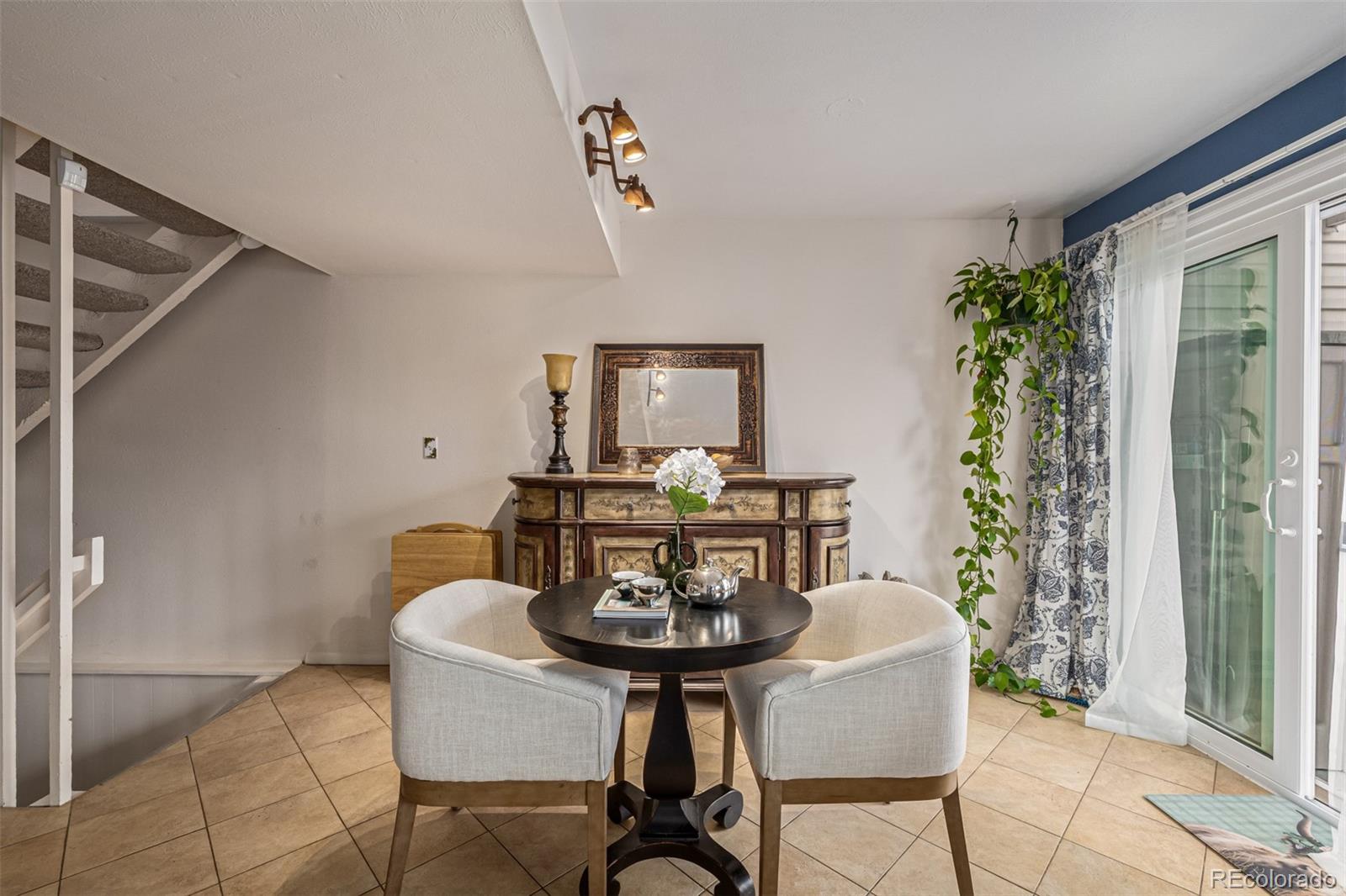 MLS Image #8 for 4233 e maplewood way,centennial, Colorado
