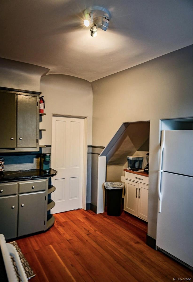 MLS Image #11 for 606 w baca street,trinidad, Colorado