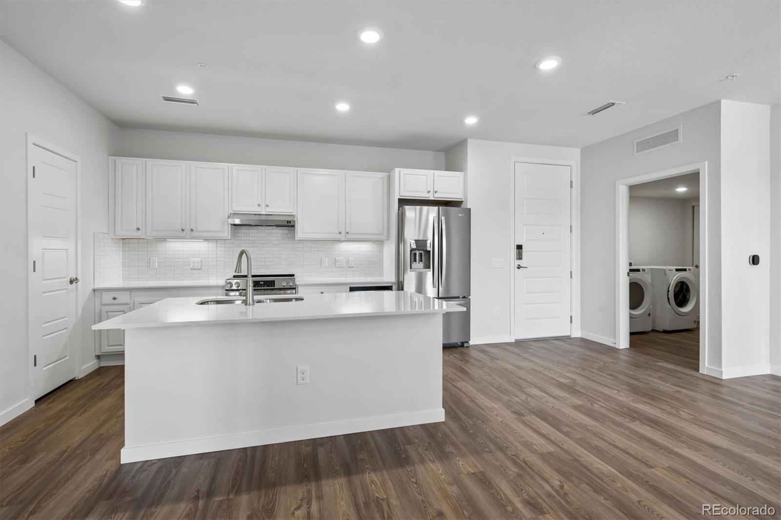 MLS Image #2 for 485  interlocken boulevard,broomfield, Colorado