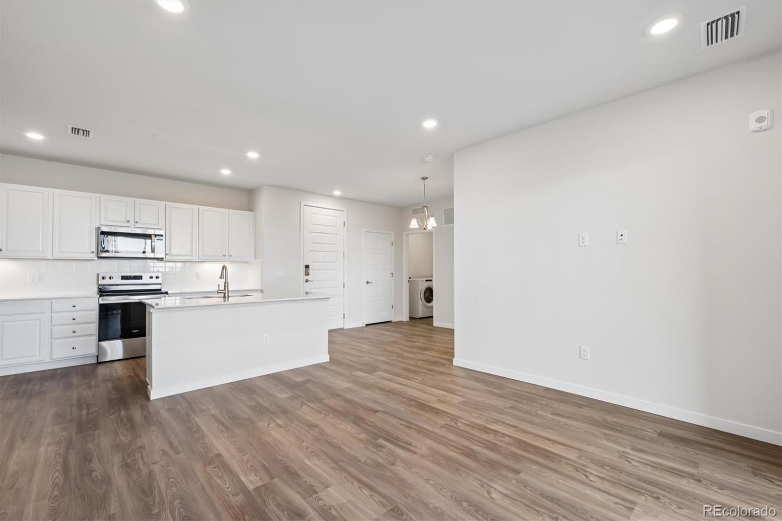 MLS Image #4 for 485  interlocken boulevard,broomfield, Colorado