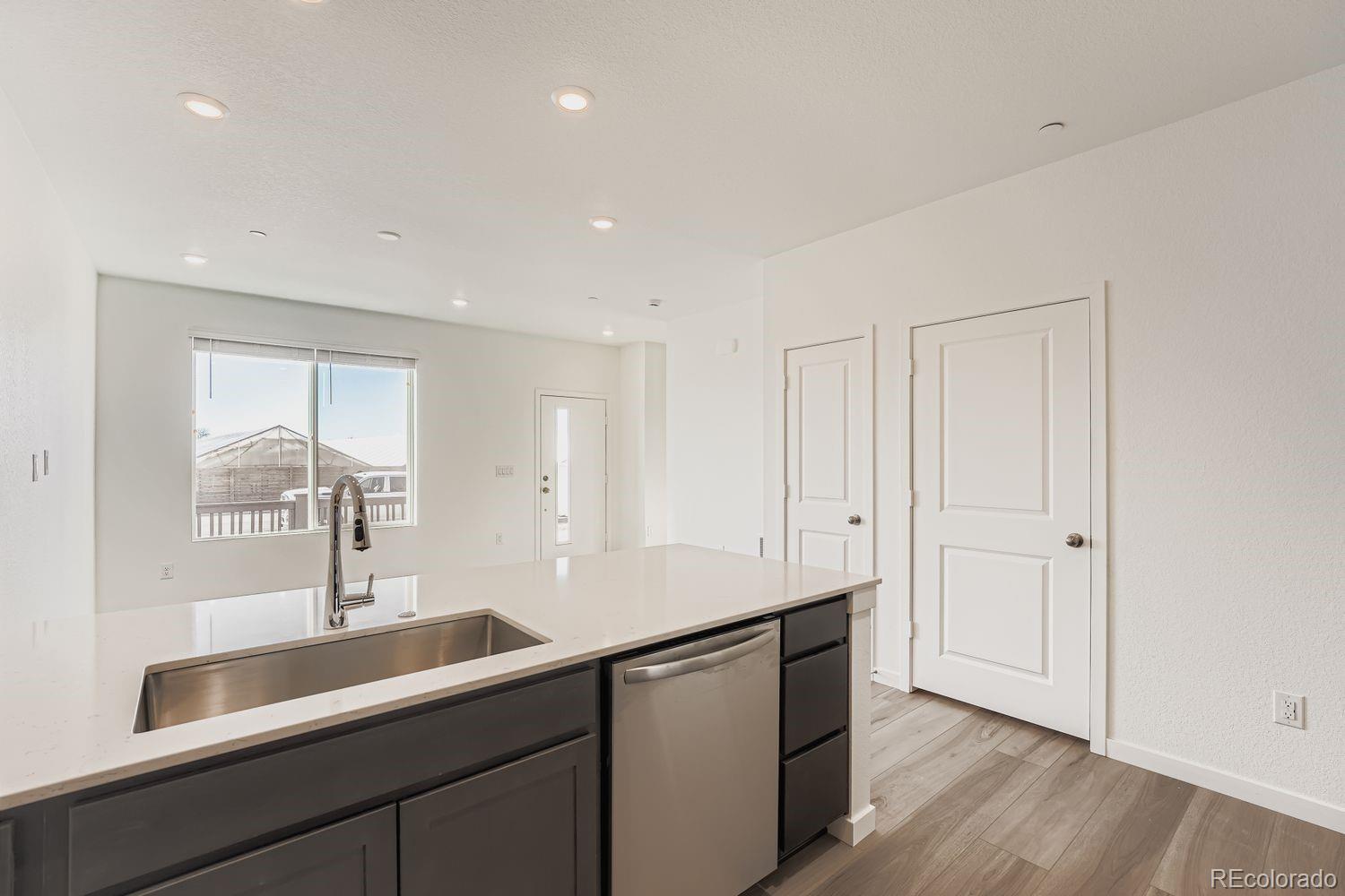 MLS Image #3 for 7634 s cherokee trail,centennial, Colorado
