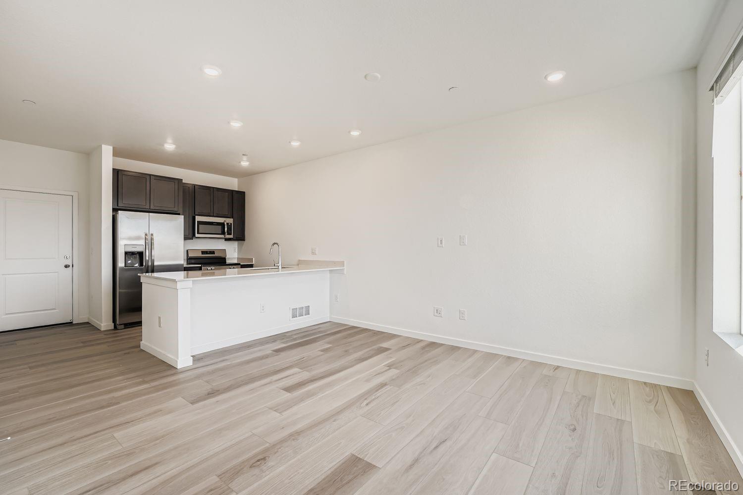 MLS Image #5 for 7634 s cherokee trail,centennial, Colorado