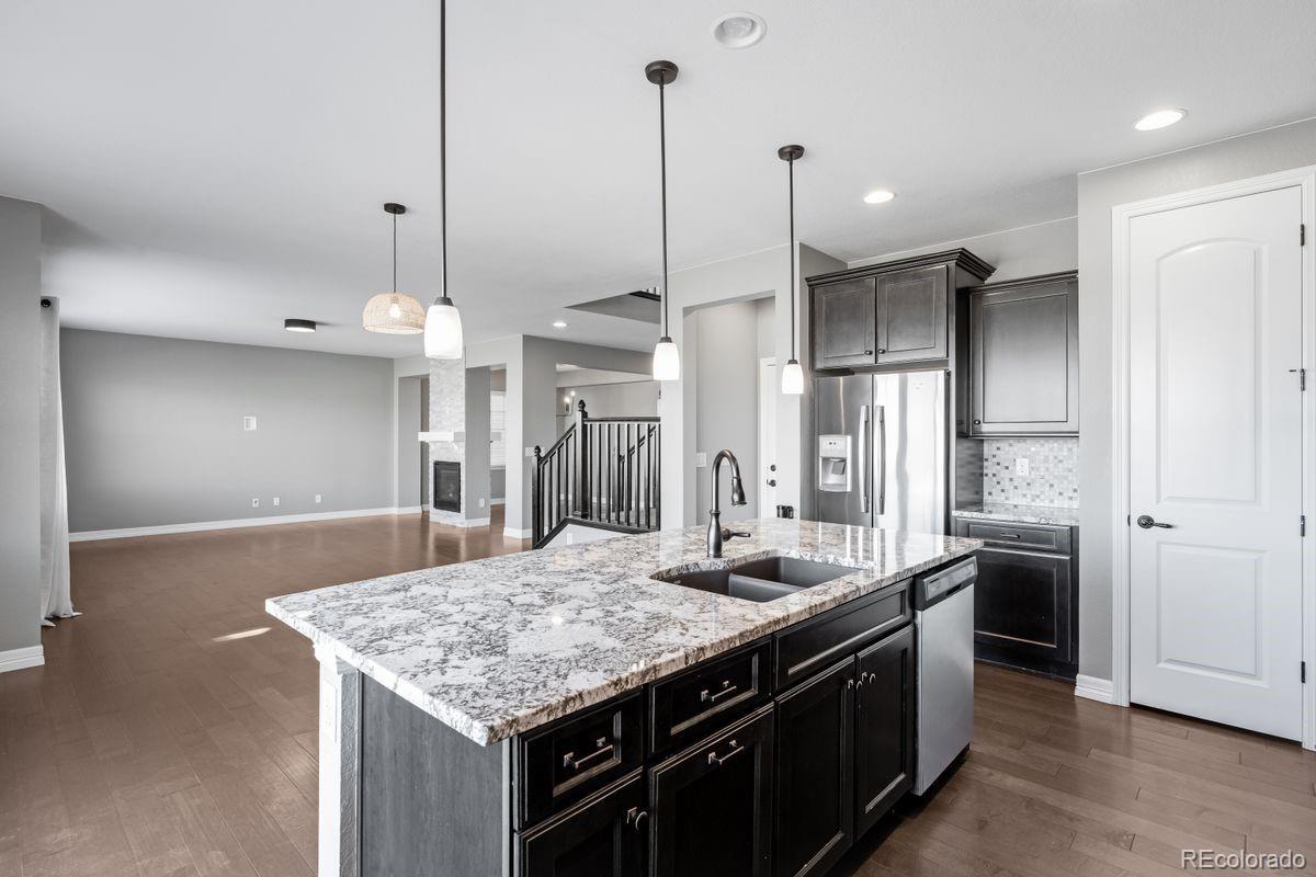 MLS Image #11 for 14807  haley avenue,parker, Colorado