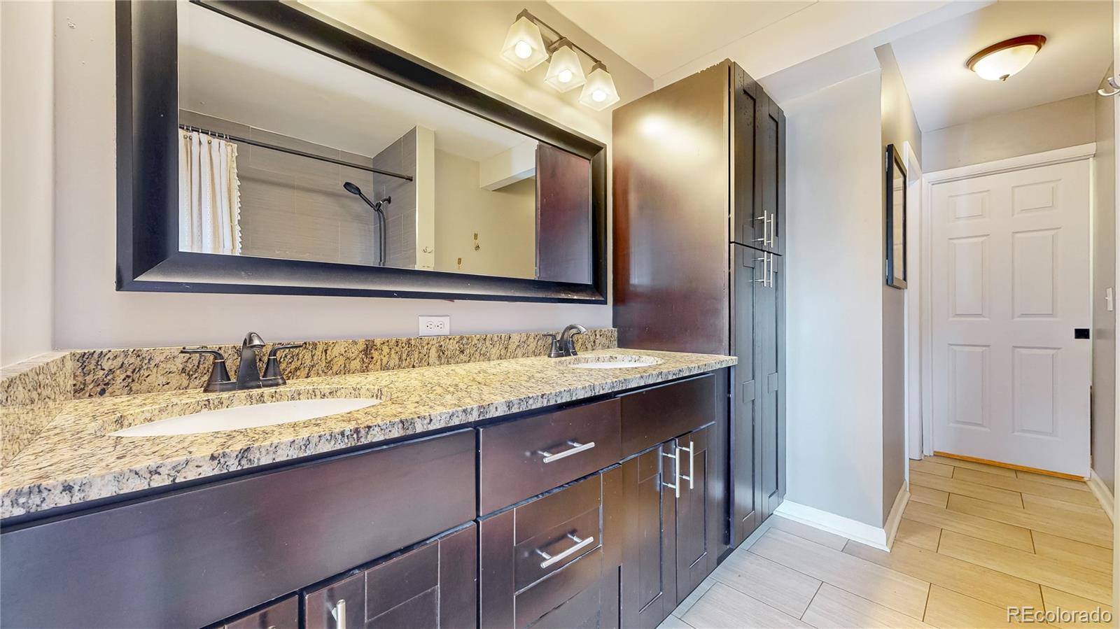MLS Image #14 for 8407 e lehigh drive,denver, Colorado