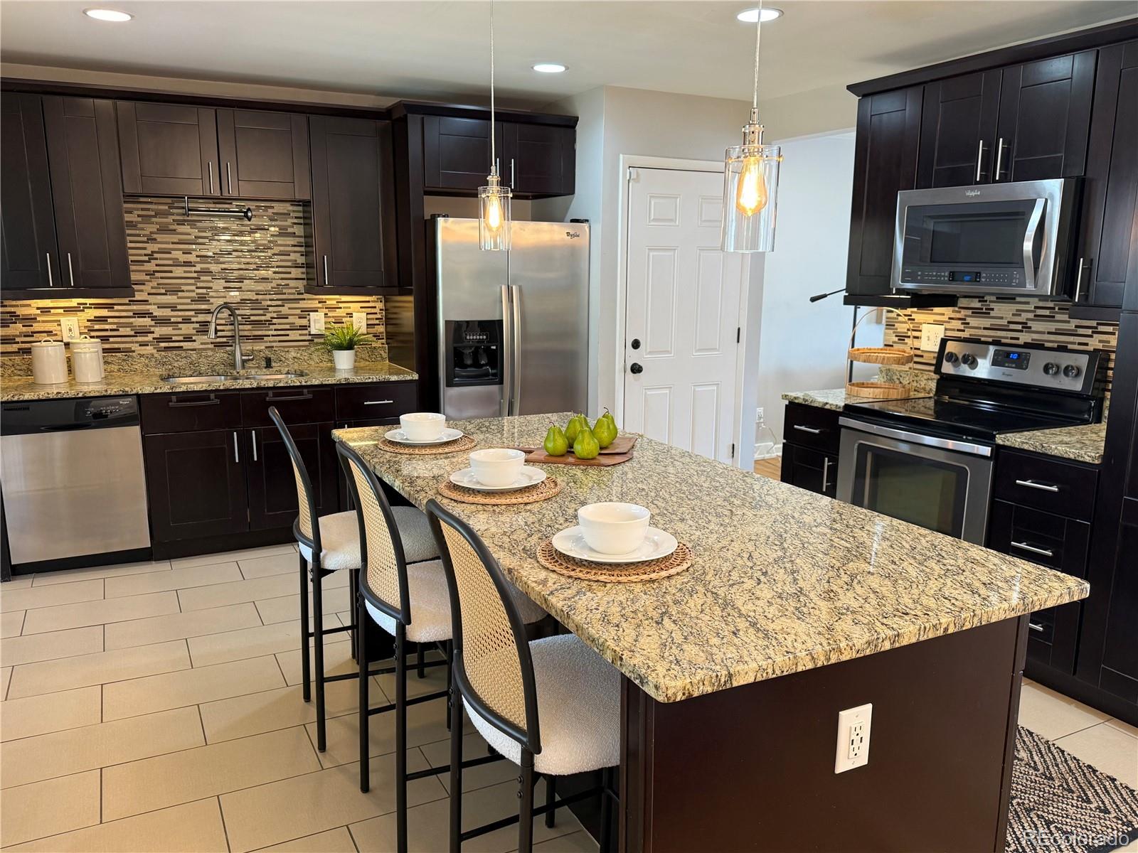 MLS Image #6 for 8407 e lehigh drive,denver, Colorado